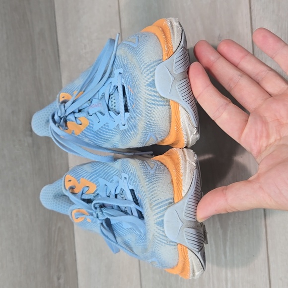 Hoka One One  Women's Clifton 9 Running Athletic Shoes Sneakers Sz 9.5B - Picture 5 of 12